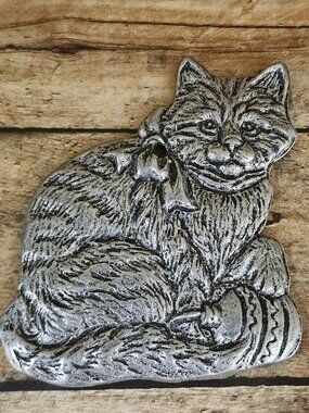 Vintage 1993 Stamped Carson Pewter Christmas Ornament Cat with Ornament